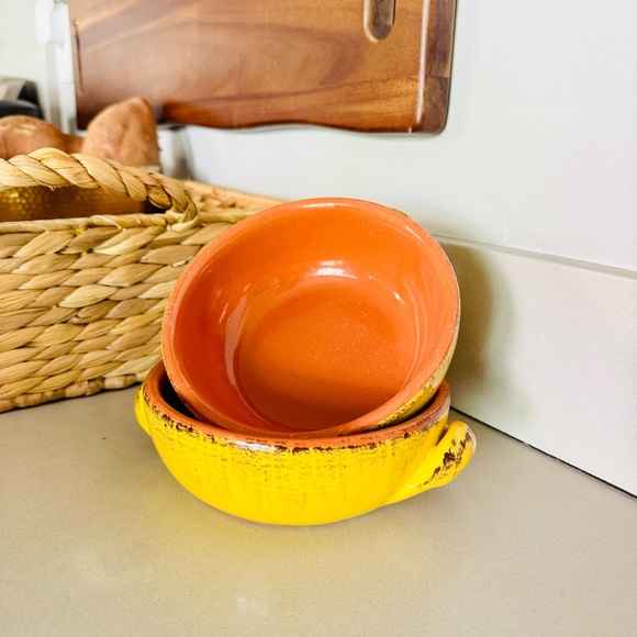 2 VINTAGE ITALY De Silva Terre D'Umbria Gold Red Terra Cotta Handle Soup Bowls - Picture 1 of 12
